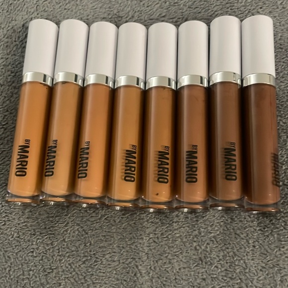 Makeup by Mario concealers - Picture 1 of 2